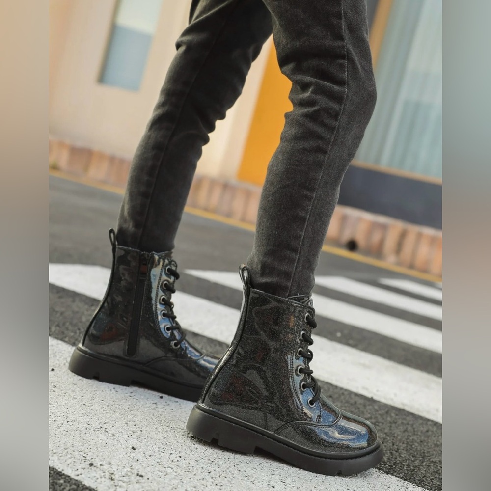 Black Patent/Sparkle Undertone Girls Lace-Up Ankle Zipper Combat Boots EU34/US 2